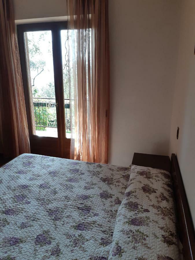 Casa Vacanze Ester Brenzone sul Garda Exteriör bild