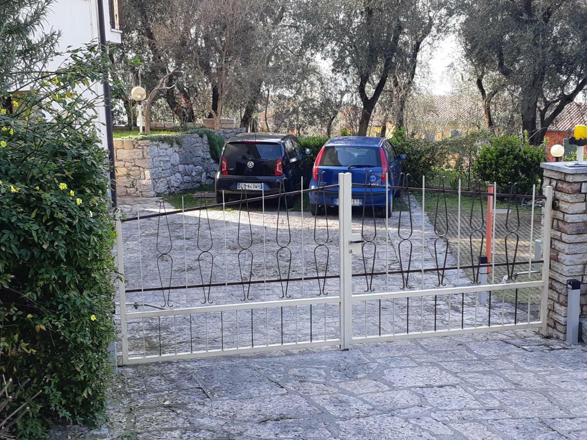 Casa Vacanze Ester Brenzone sul Garda Exteriör bild